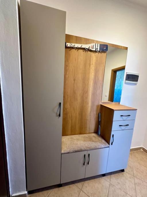 Apartament City Beach Apartment Durrës